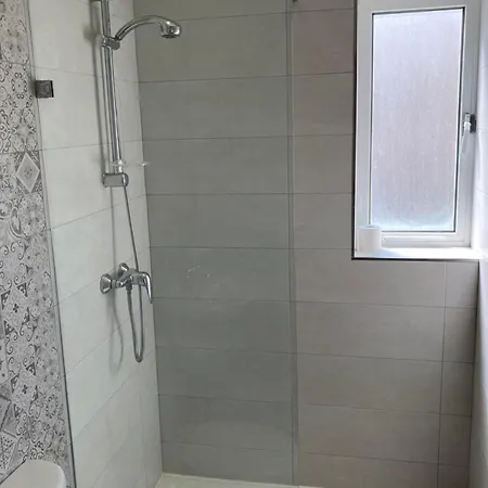 Tranquil 2 Bedroom In The Heart Of Appartement